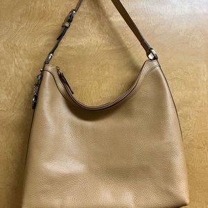 Gucci GG Hobo in pristine condition